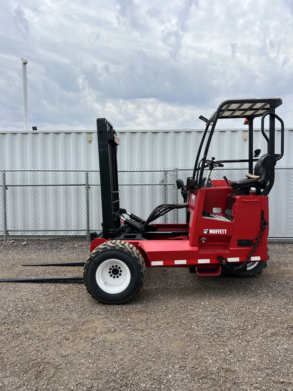 2007 Moffett M80BC